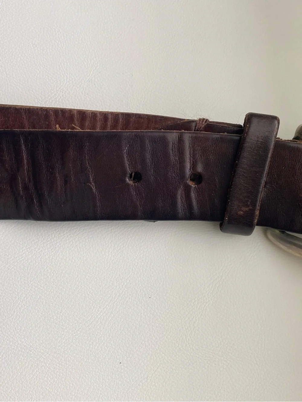 Fossil Vintage Distressed Dark Brown Genuine Leather Belt Silver Buckle 46”L